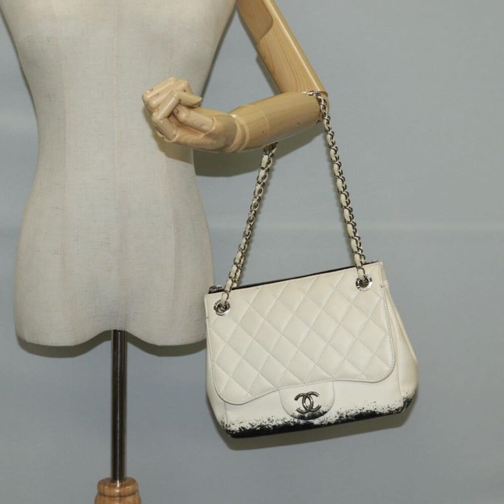 Chanel Jumbo Beige Leather Shoulder Bag (Pre-Owned) - Picture 15 of 16
